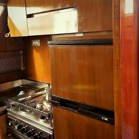 Yacht Akhir Cruise - Amazing Boat At Salerno's Port With 3 Bedrooms An * Salerno
